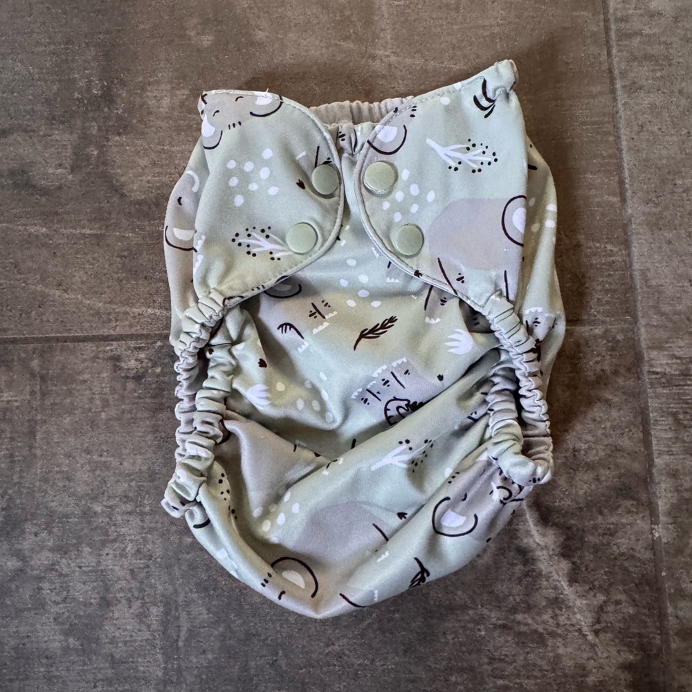 Esembly Size 2 Diaper Cover